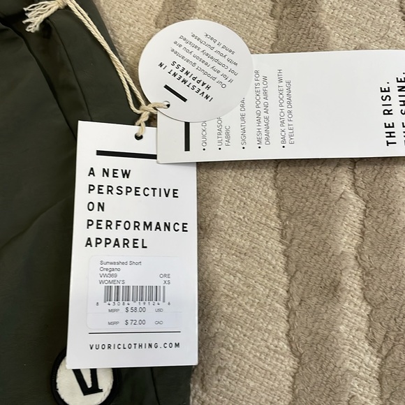 Vuori Sunwashed Shorts in Oregano NWT - Picture 3 of 4